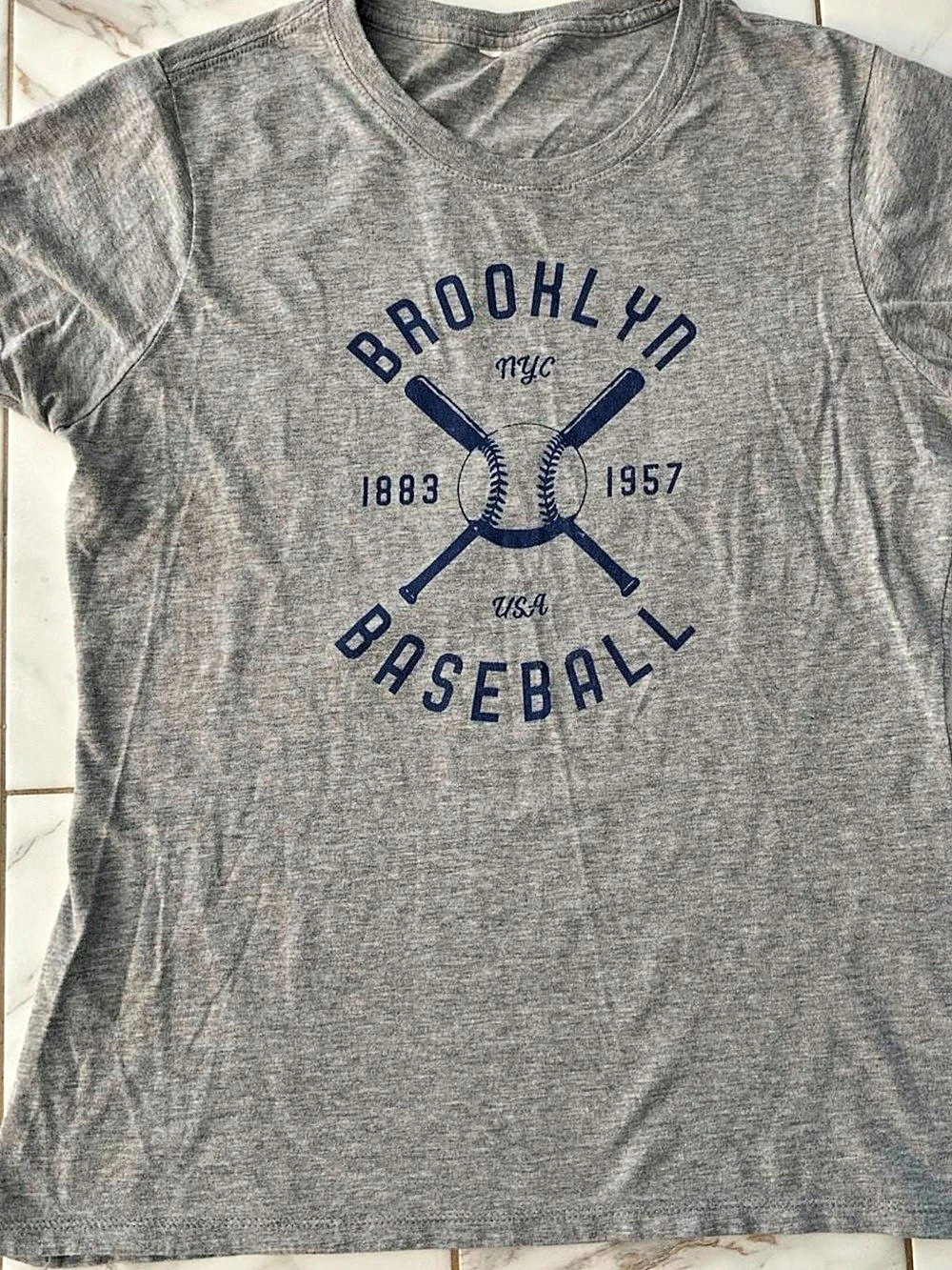 Brooklyn NYC Baseball Graphic T-Shirt Gray Short Sleeve, S